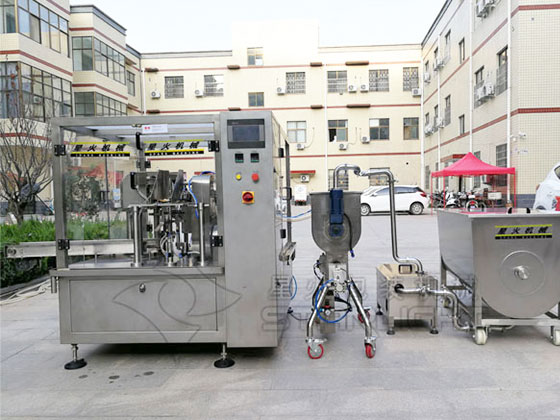 酸菜魚調料包裝機-大型酸菜魚調料自動包裝機實拍圖