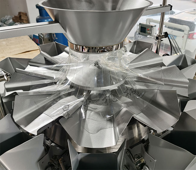 全自動顆粒包裝機細節實拍圖