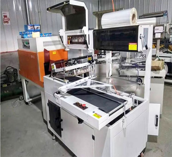 全自動便當盒封切熱縮機實拍圖