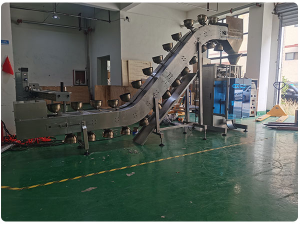 星火鄭州包裝機(jī)實(shí)拍圖