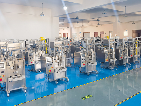 小袋辣椒醬包裝機(jī)